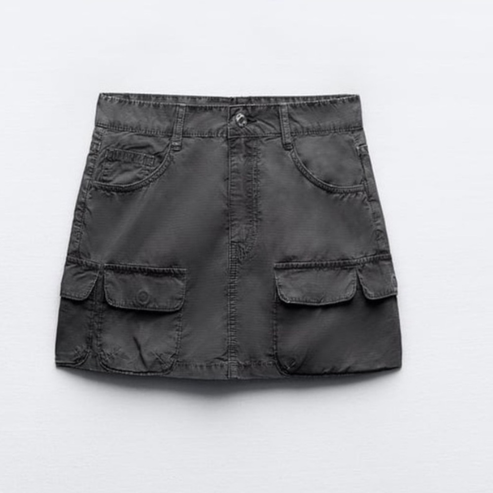 Zara cargo mini skirt